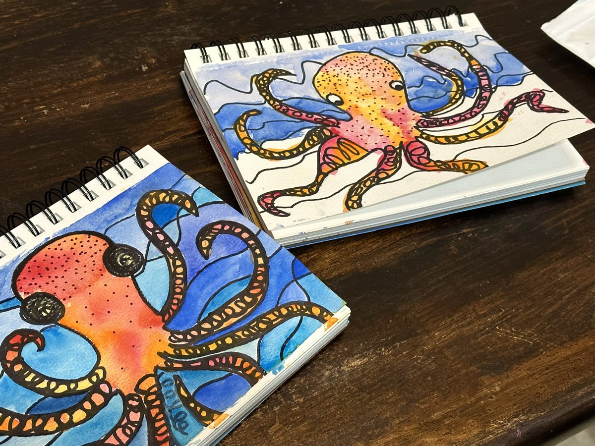 DoctorDaphnaMd's tweet photo. When it’s been a tough week in the unit, my little buddy always asks me to paint. Sometimes she feels done long before we’ve completed the project. That’s how I know, she’s mostly doing it to help me. ❤️ #theyrewatching #helpingthehelpers thanks https://t.co/DAbEaSOpVO of insta! https://t.co/jNdurOjmjK