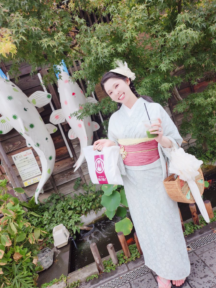 My_sister366's tweet photo. ふたりで人生初めての食べ歩きをしたら、大雨に出会って濡れたけどちょー楽しかった川越〜！大雨じゃなくてニュースになるゲリラ豪雨だったらしいけど🥰まりごんの浴衣が可愛すぎた🫰🫰🫰 https://t.co/jpeONlnaXM