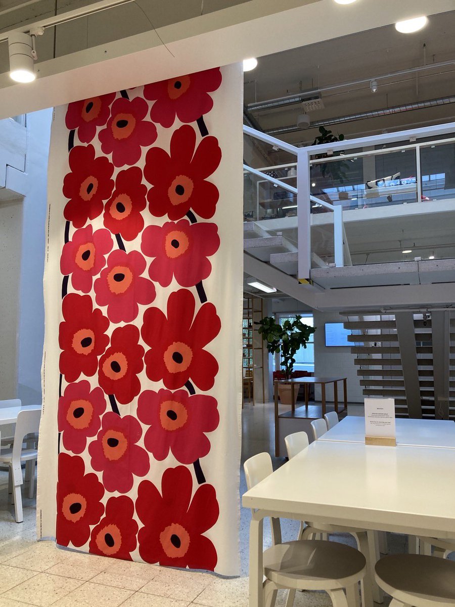 William7gold's tweet photo. Cafeteria in #マリメッコ #marimekko HQ. Of course tableware is marimekko. Brownie tastes good. https://t.co/v9sCqjEp1D