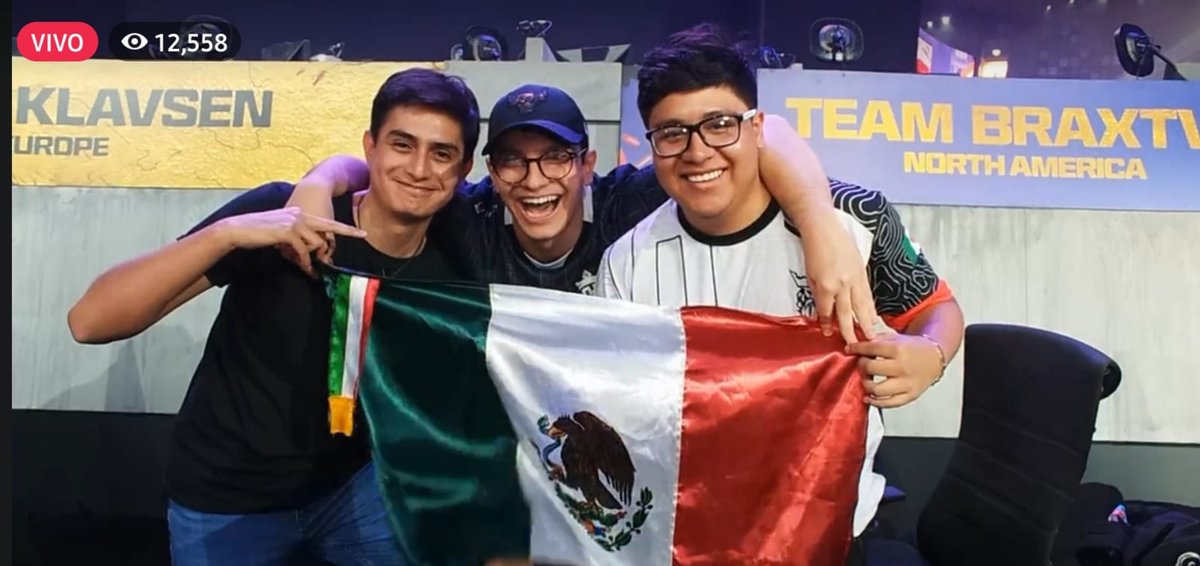 DeusAmirr's tweet photo. Top 4 en la WSOW con el equipo más chingon @zDark29_ @zCastillo_ 🇲🇽

Nos llevamos $1,000,000 gracias a todos por su apoyo, arriba México cabrones. Muchos obstáculos en el camino, pero ni uno pudo con los corillos cabronnnn https://t.co/36DTnqmaAX