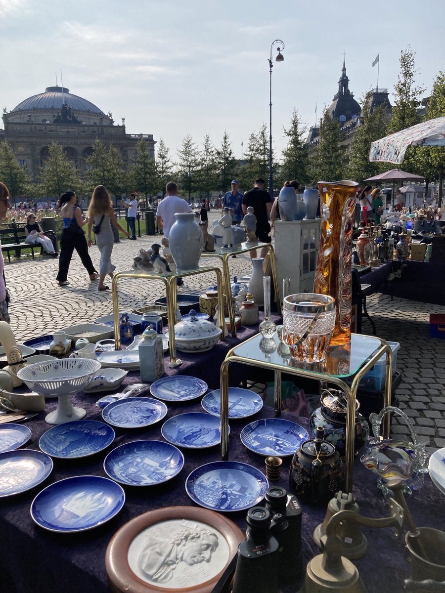 William7gold's tweet photo. Flea market in Denmark,202309 https://t.co/yYMnu13YcM