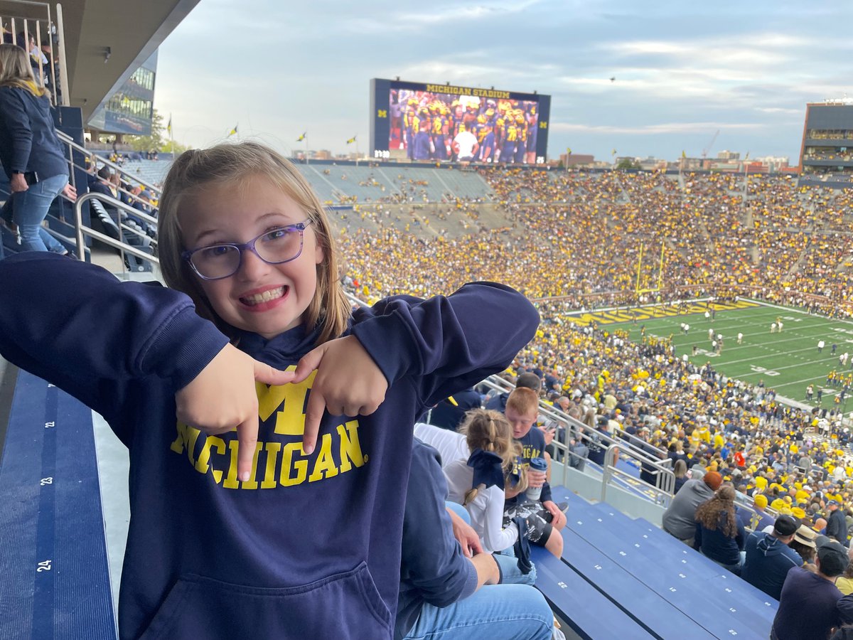 Deborah Stuart tweet media