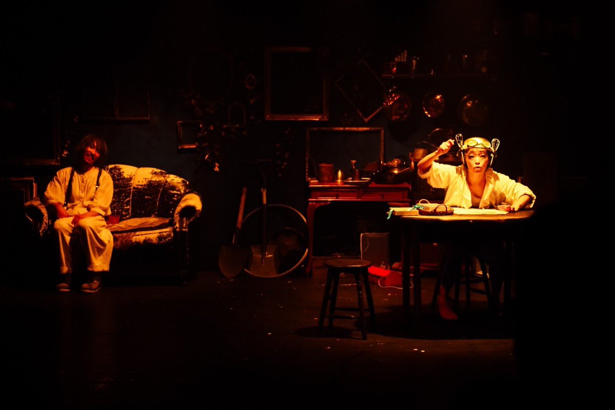 shizuho_shion's tweet image. 🙏,

終演後、お稽古から使っていたクレヨンのカケラを皆様にご自由にお持ち頂いてます。
その時にお声がけ頂く全てに
終演後の崩れてしまいそうな私の身体を守られているような,

全てを'今'に,
注ぎたいと。

あと3公演となりました。最後までどうぞ見届けて下さい🤲

#深海洋燈
#キッド2023