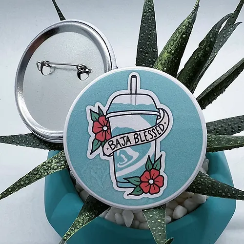 drip_list's tweet photo. Trad Sticky has some good shirts but their specialty appears to be button designs. 
https://t.co/0Z0r9Fi0oS https://t.co/j3oSP5Rxls