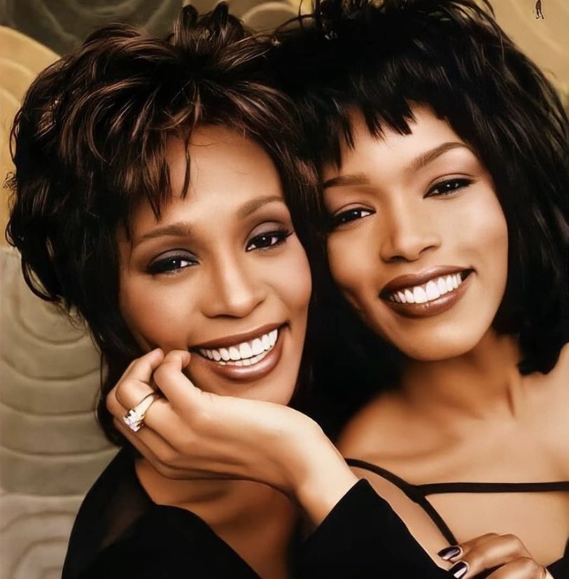 CoededMarshall's tweet image. Whitney Houston &amp;amp; Angela Bassett For Entertainment Weekly, 1995.