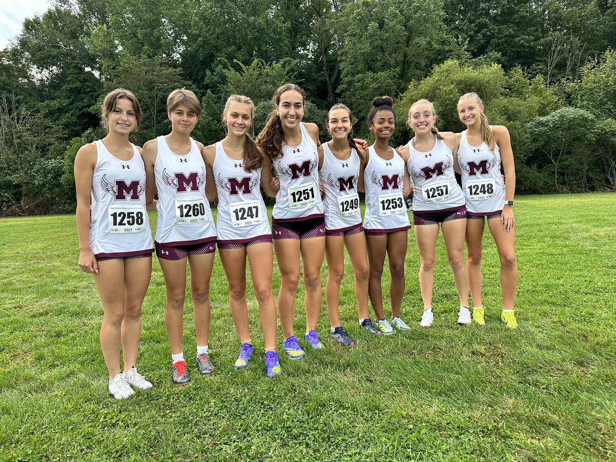 CavemenXC's tweet photo. Without their top runner, the girls step up with a GREAT day at NP Invite to finish 13th out of 21 in the AAA race ⚡️👍 https://t.co/sHZGoAxYAf