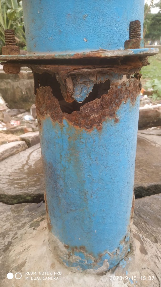 Sudhansujenaa's tweet photo. ପୁରୀ ନରେନ୍ଦ୍ରକୋଣ ମଙ୍ଗଳା ସାହି ମଧ୍ୟ ରେ ଥିବା ଦୁଇଟି ଟ୍ୟୁବୱେଲ ଅଚଳ.ଗୋଟିଏ ମଙ୍ଗଳା ମନ୍ଦିର ଓ ଅନ୍ୟଟି ଗତେସ୍ୱର ମନ୍ଦିର ପାଖରେ.ପାଣି ଟୋପେ ପାଇଁ ବାଟୋଇ ଓ ବସ୍ତିବାସିନ୍ଦା ସମସ୍ୟା ଭୋଗୁଛନ୍ତି.ଦୟାକରି ଦୃଷ୍ଟି ଦେଇ ଏହାର ମରାମତି ପାଇଁ ଅନୁରୋଧ. @CMO_Odisha @samarth_verma @PRDeptOdisha @PradeepJenaIAS @eephpuri https://t.co/n6I4h8SCwS