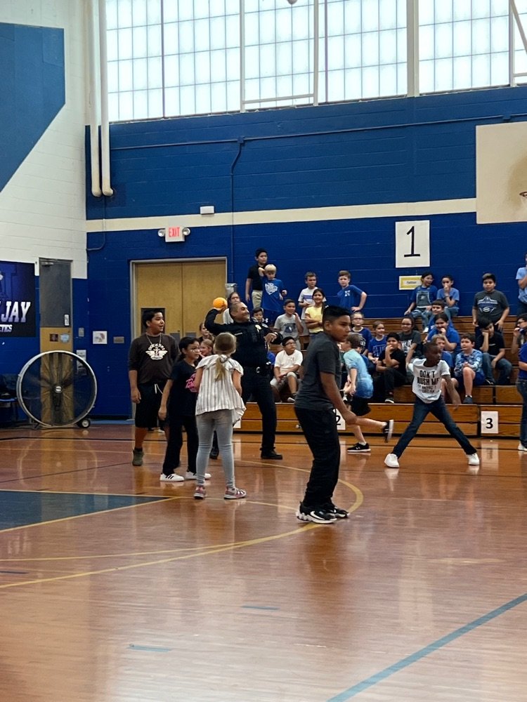 Needville Middle School tweet media