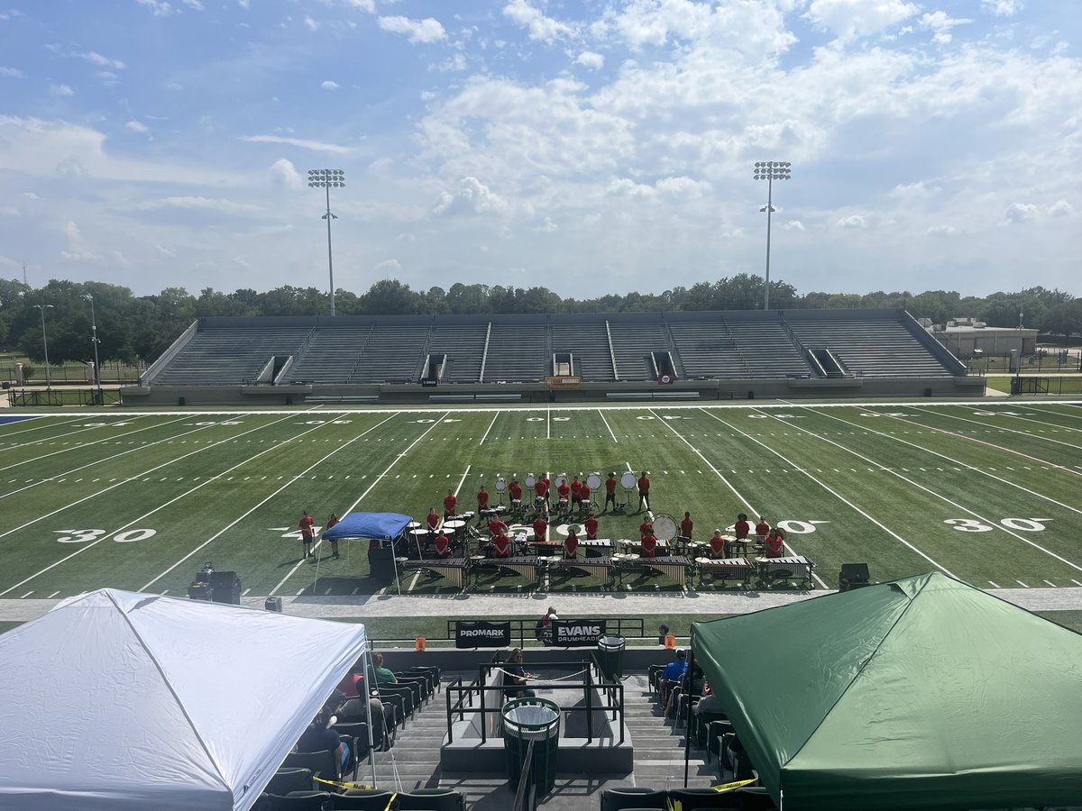 HEBMarching's tweet photo. Heath brought the heat today! https://t.co/z1GUEebPv1