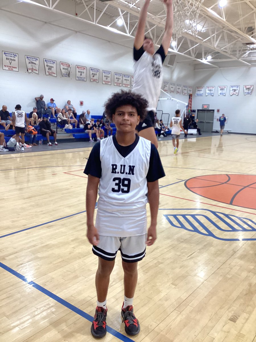 Youth alert! 2027 5 foot 9 OKC Classen SAS guard Josiah Morales(@Josiah_M2027 ) was a real problem throughout the Showcase. Toughness, Range, and a strong handle. The freshman guard gave the business to many of the upperclassmen guards.