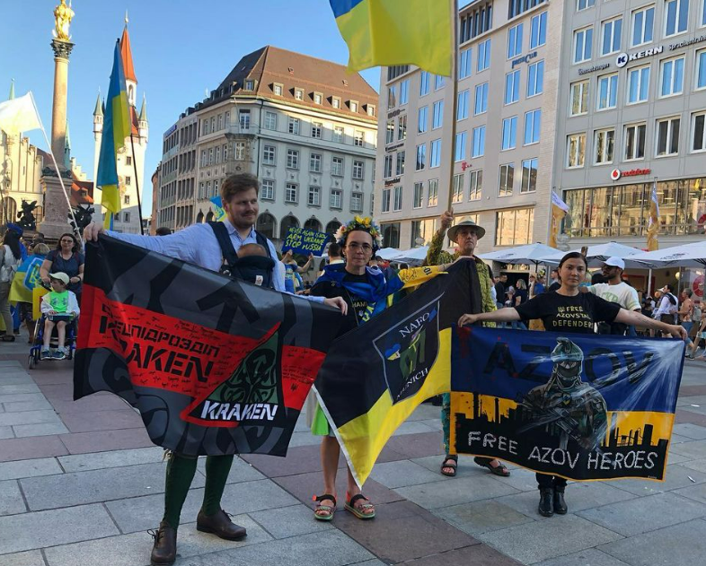 Tamrico2022's tweet photo. #NAFO meets #Asovstall family. 
Supporter and defenders of just freedom.
#SafeAzovstallDefenders
#Taurus4Ukraine 
#ArmUkraineNow https://t.co/q3dfHVC9WL