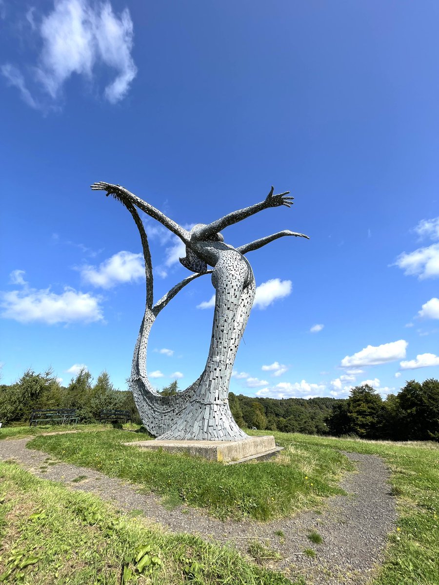 AndyR46's tweet photo. Arria is beautiful. Big thanks to groundskeeper @stefmcdougall for sorting a car park space out for us so we could take pics on our way to our holidays in the  Outer Hebrides 🏴󠁧󠁢󠁳󠁣󠁴󠁿 https://t.co/yUllWa3zzB