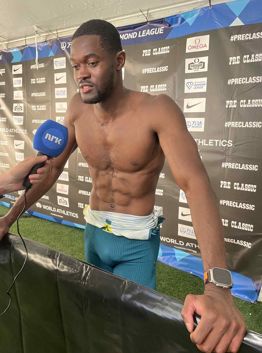 RunBlogRun's tweet photo. “I just wanted to come in &amp; have some fun and close out the season!”  Rai Benjamin, after hid DL Eugene win in MR 46.39! #raibenjamin, #gamupdates, #nikepreclassic, #trackandfieldlife, #jeffbenjamininthemixedzone https://t.co/T7Dp1Ppuui