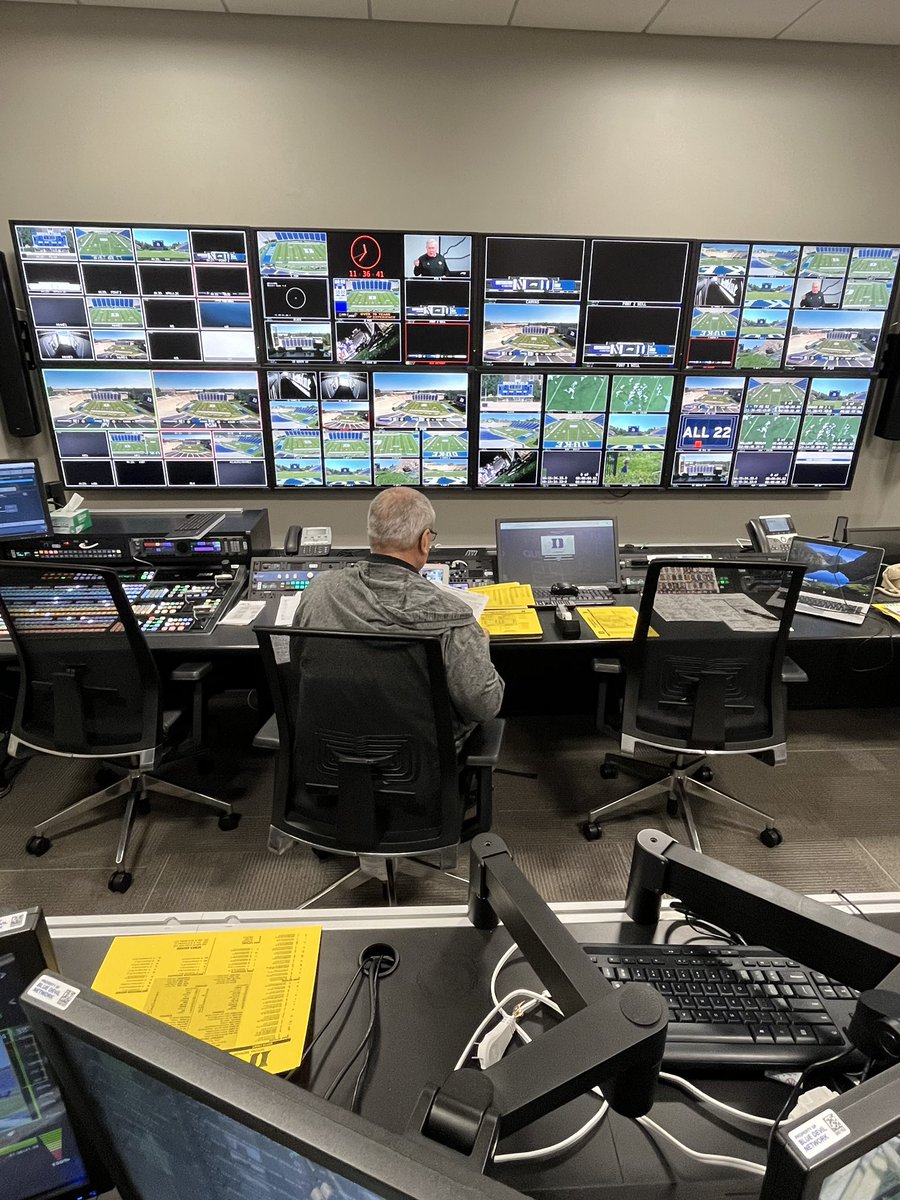 DukeBDN's tweet photo. BDN has @DukeFOOTBALL fans covered with all the angles on TV and on social 😈 https://t.co/596MEQKCl1