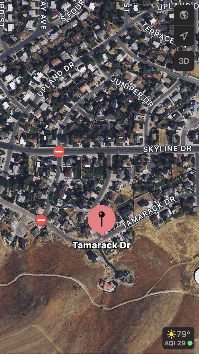 SLCScanner's tweet photo. #Breaking #Tooele Fire crews are on scene of a #BrushFire that is being driven by the #wind. It sounds like they are doing #StructureProtection. Multiple houses are along Tamarack Dr/Park Hill Drive. https://t.co/2c2McP7dLw