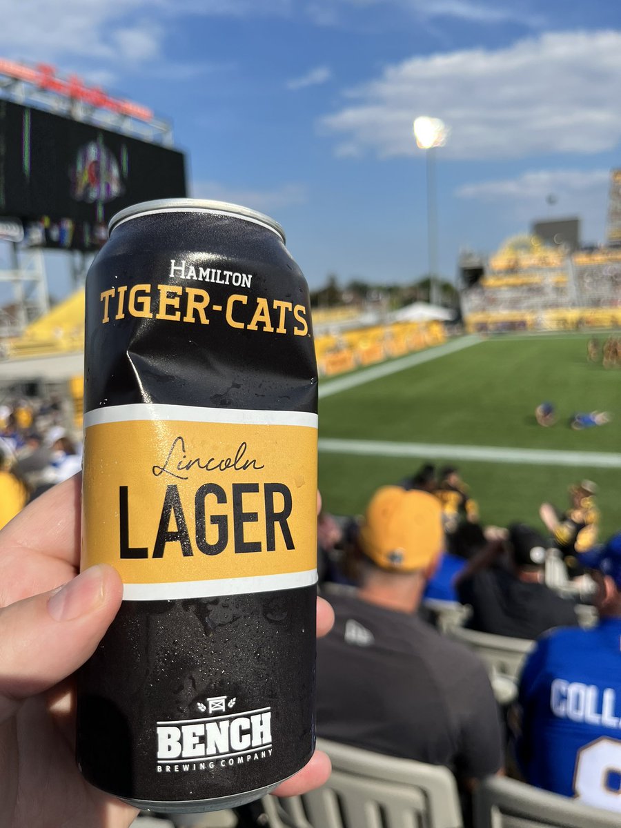 RKezama's tweet photo. Love CFL football go Cats Go!! https://t.co/9JQDSl603M