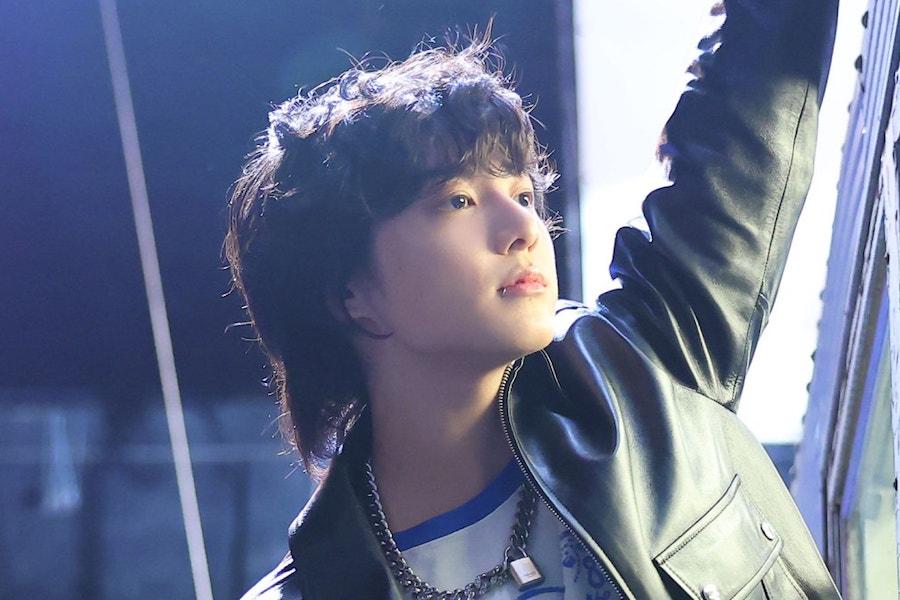 nyooniepie's tweet photo. // wetting, hybrids, mean vmin

in which jk comes home to a suspiciously quiet house, his black cat yoongi nowhere to be seen https://t.co/ccYkECsBmt