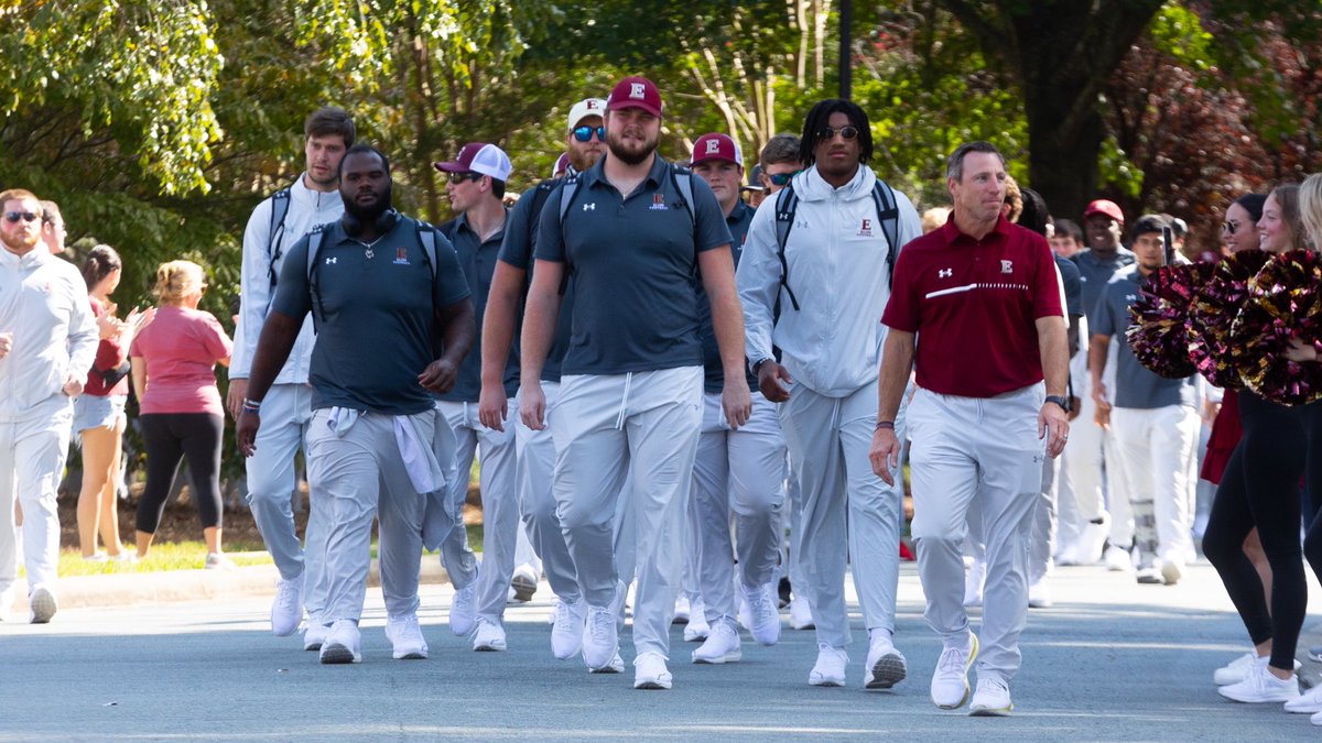 ElonFootball's tweet image. First Phoenix Walk of the season! T-2 hours until kickoff against N.C. A&amp;amp;T 

#AED | #CAAFB