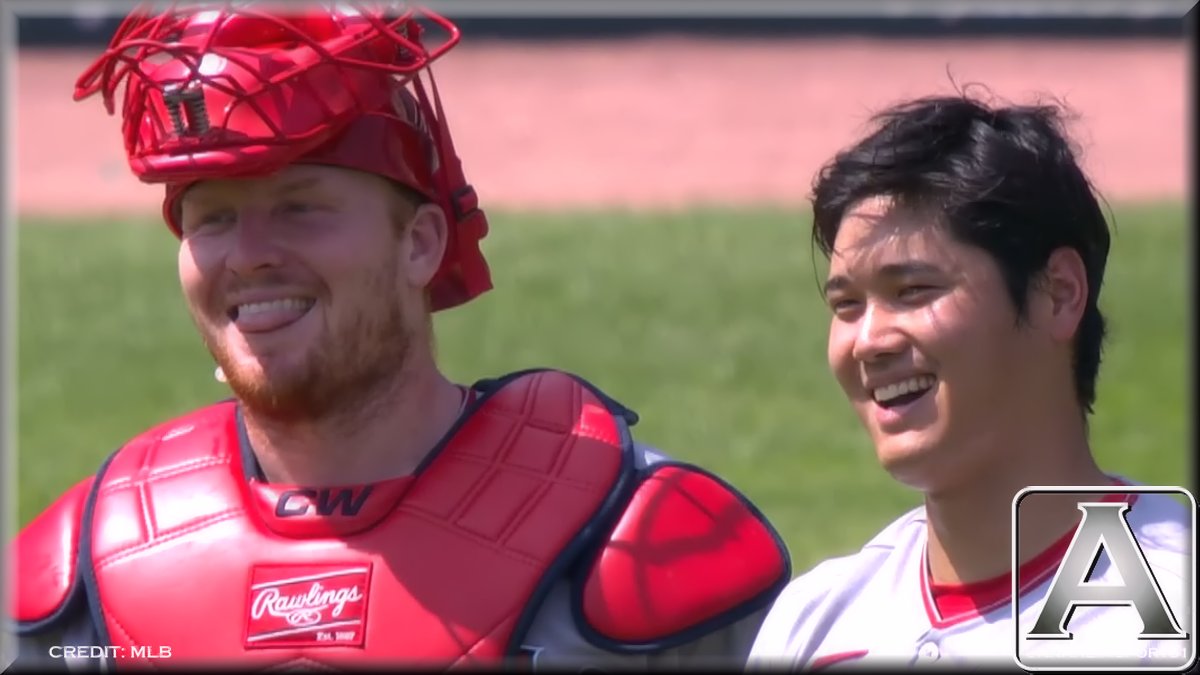 AnaheimSports1's tweet photo. Thank You Shohei Ohtani for your awe-inspiring work ethic, persistence & unlimited commitment to excellence. We're honored to stand as witness to your remarkable 2023 MLB season. ⚔️
We wish you a swift & complete recovery in the months ahead. ❤️
#大谷翔平 #Ohtani #Angels #GoHalos https://t.co/uV1UDGoKNi