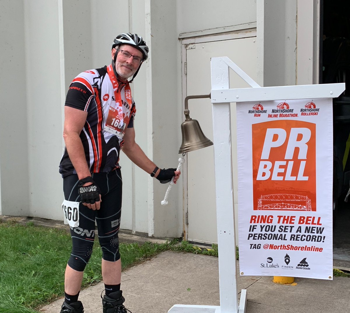 RevKeithM's tweet image. Just finished the North Shore Inline Skate Marathon in Duluth, MN. Set a new PB by beating my NYC marathon time by 16 minutes!