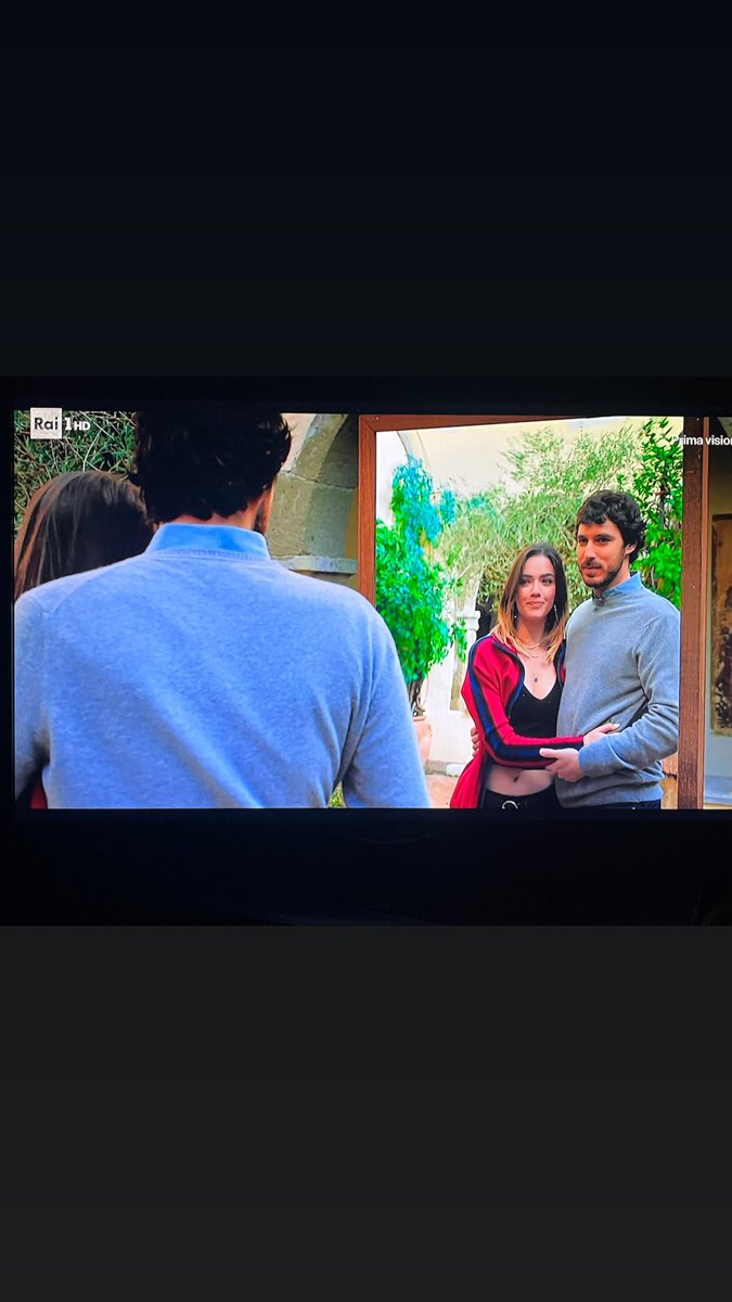 AndreaScheniniA's tweet photo. Ma Quanto Mancano i #Saremi 🥹❤️💫
The Best Trio @fede_pagliaroli @valeriodido_ @pierspollon #CheDioCiAiuti7 #CheDioCiAiuti8 #LuxVide https://t.co/JRZX0A6RiS