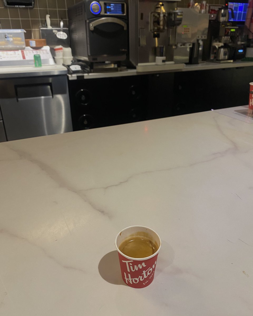 mdl98_'s tweet photo. Me 
my smell
my drink 
my therapy https://t.co/AKTdCYcwes