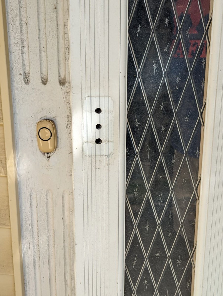 cswee1932's tweet photo. Zip ties popped, and this was underneath along the frame of the couch, delivered this afternoon at 3 pm. And here is our front door that was broken off during delivery. The delivery team was honest, but our front door won't close for the weekend?!? Customer service stops at 2pm? https://t.co/5yDCwhpGDk