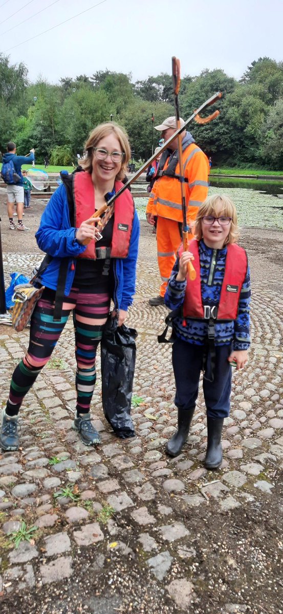 riverlution_rsc's tweet photo. Wow-an amazing turn out for our #worldcleanupday #Riverlution Canal Walk Litter Pick at Sheffield &amp; Tinsley Canal Community Day! Thanks to @OLPSheffield @CRTYorkshireNE @MCGlentworth &amp; the amazing local community for joining us with a smile in support of our waterways!💙💦💚👍👏 https://t.co/Pi56W15dv1