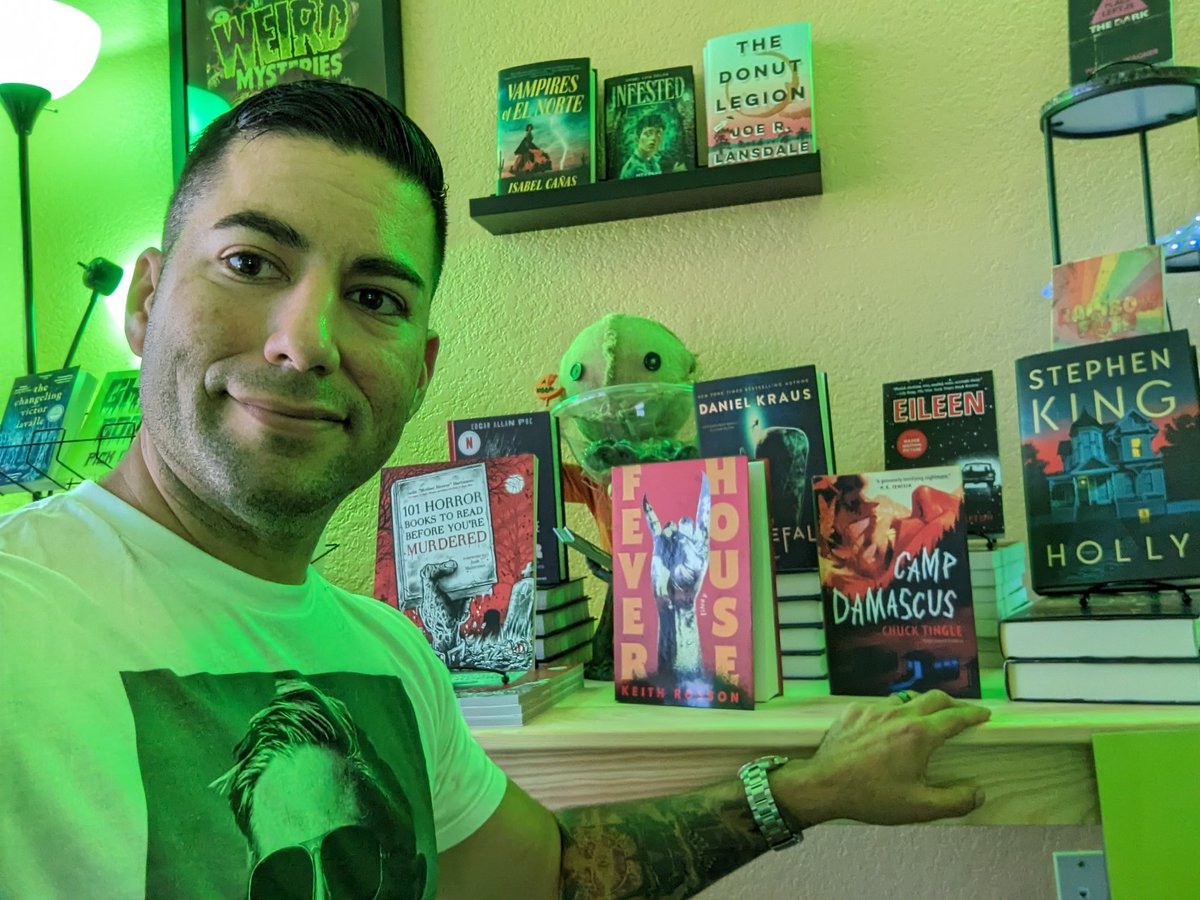 Can't find Whalefall? @GiveMeYourTeeth has it at @GhoulishBooks! Along with @SadieHartmann @ChuckTingle @Catrionaward @isabelcanas_ and some new guy named @StephenKing