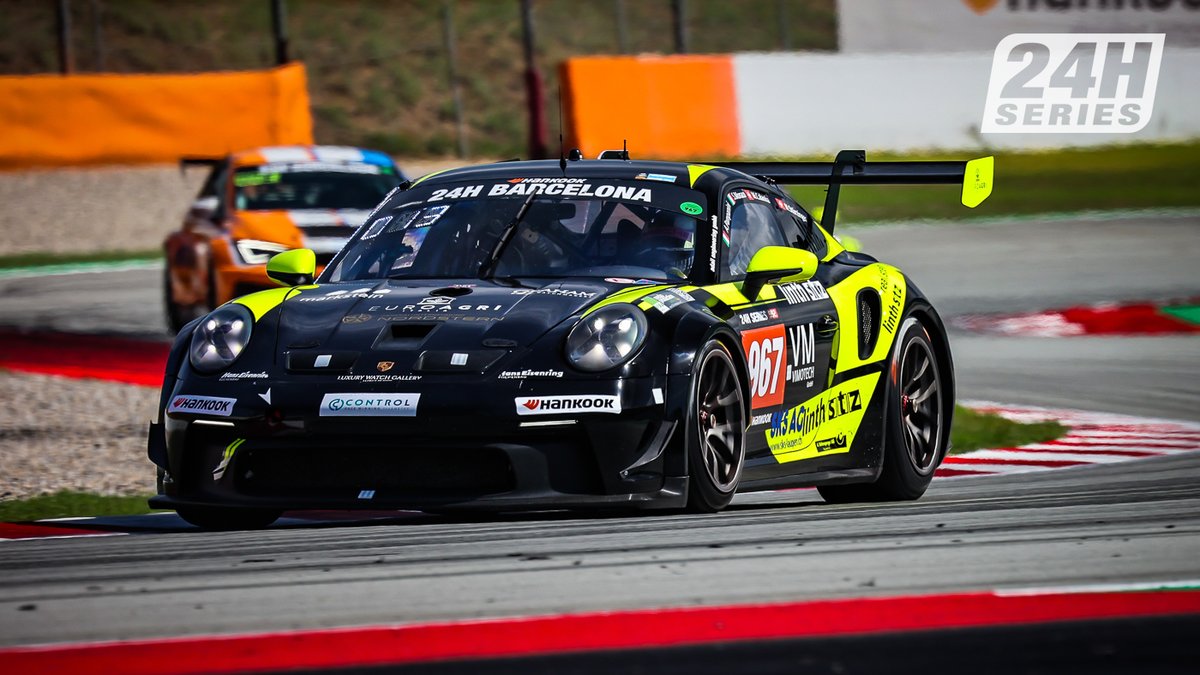 24HSERIES's tweet photo. #24HSERIES | Superb run so far for #HRTPerformance. 

The team had a tough event in Estoril, but is currently 4th (930), 5th (967) and 6th (929) in 992, and is just over 2mins taking a class podium. 

#24hBCN https://t.co/jcyCIJPiNL