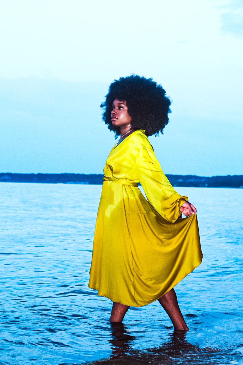 ___digitaldash's tweet image. “Soft Girl Era” 
Day 3✨

Muse: @_supaakat 
Photographed by : muah , Dashia colon