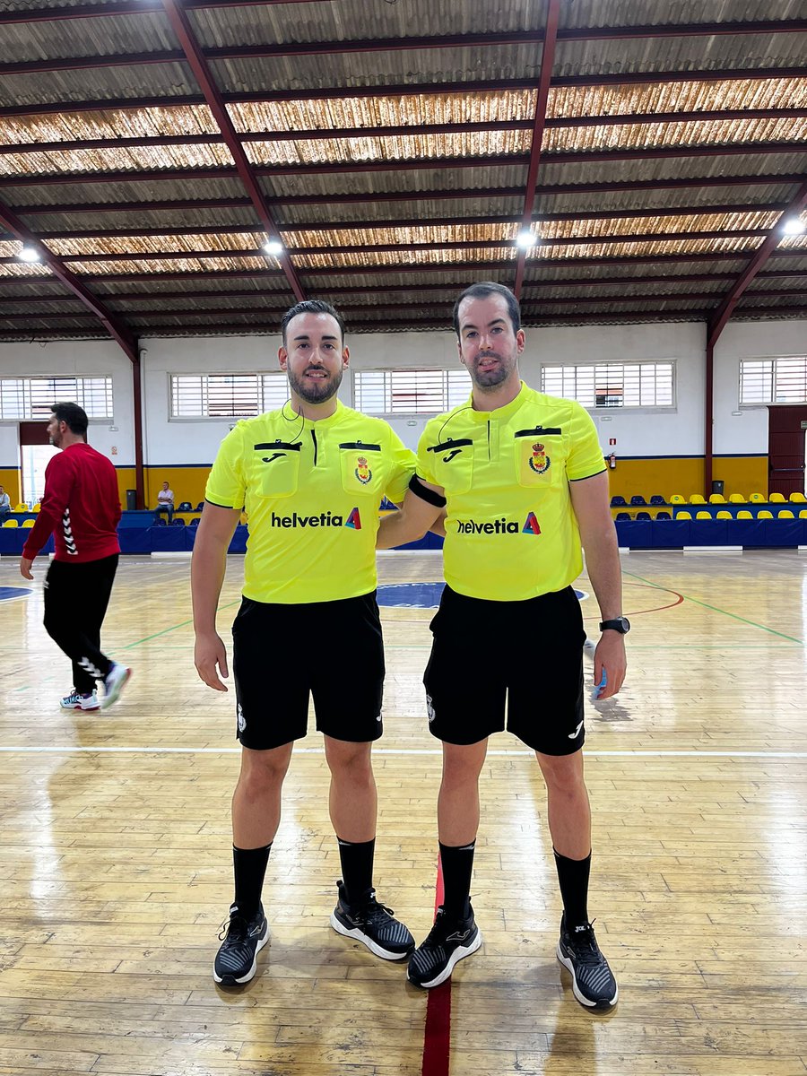 Llego el día, debut en primera nacional en Melilla. Un placer arbitrar a <a href="/CDVVMelilla/">MELILLA CIUDAD DEL DEPORTE BALONMANO VV</a> y <a href="/bm_prointegrada/">BM PROIN SEVILLA</a>. Gran espectáculo brindado y mucha suerte a ambos equipos para la temporada.