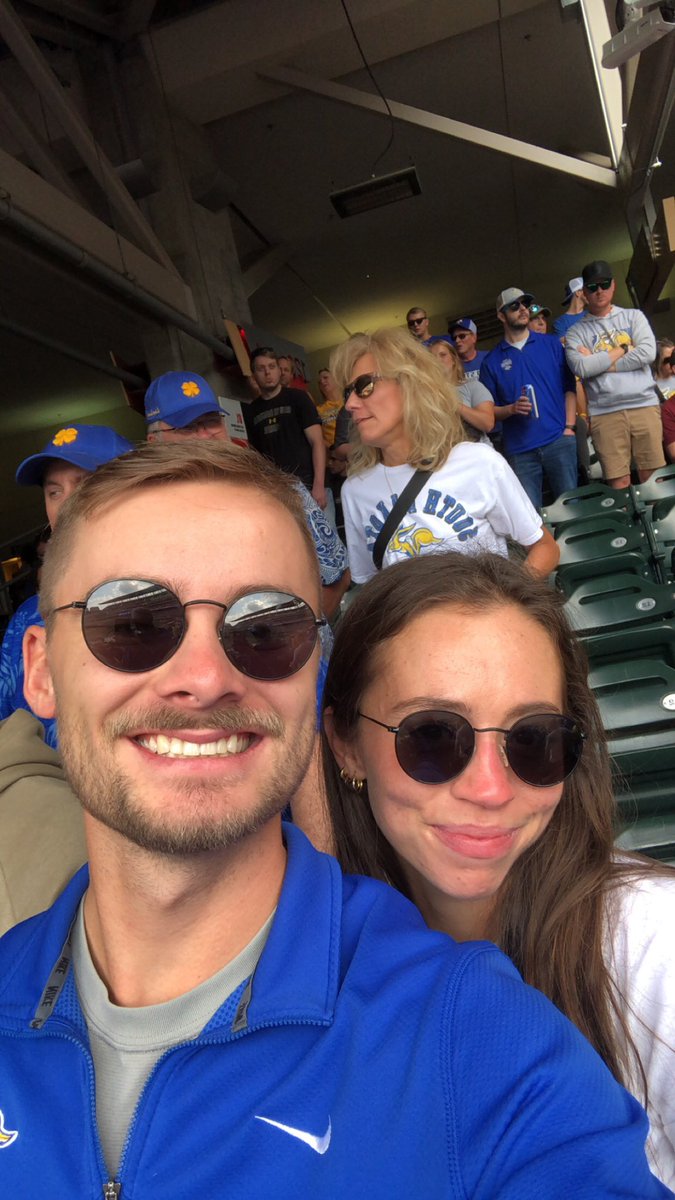 B_Harts11's tweet photo. #gojacks https://t.co/nIUWrNi5A5