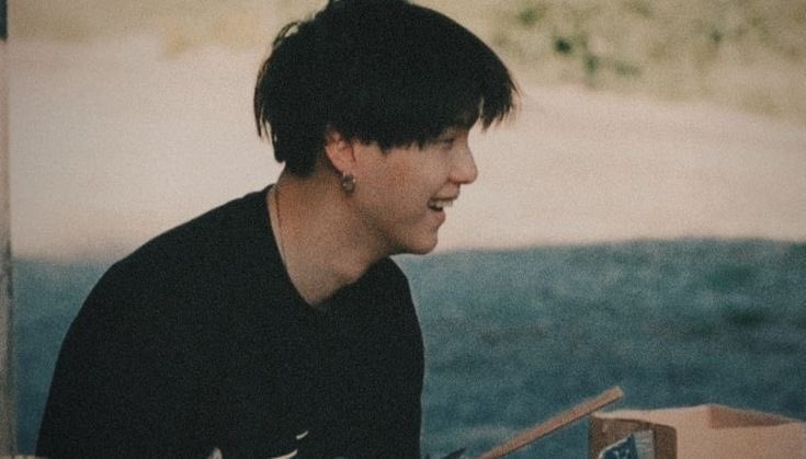 ourmoonies's tweet photo. dear yoongi, https://t.co/zE568DA06E