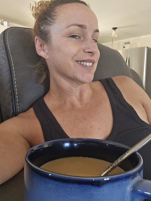 Mmmmm cawfee https://t.co/fNZv7ztYhN