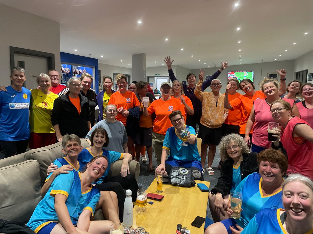 ayscha_woods's tweet image. ⚽️😁 Tonight we kicked off the Sussex FA Women’s Walking Football Festivals @SussexCountyFA at Ringmer. Great fun, great football and a great group of amazing women.
Thanks for hosting us. @RingmerAFC 🥳🙌