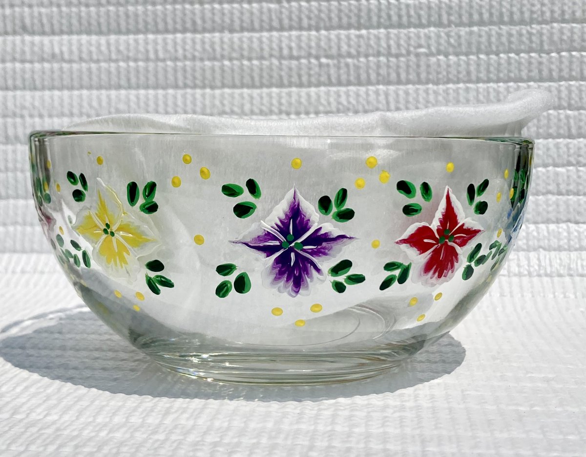 etsy.com/listing/147370… #bowl #paintedbowl #candydish #SMILEtt23 #floralbowl #homedecor #freeshipping #etsy
