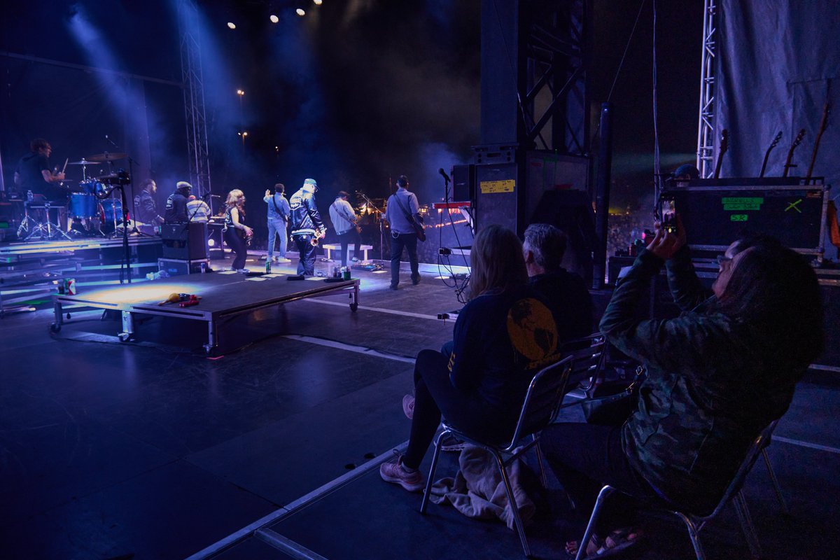 Welcome back for another great night of music at #CityFolk2023! Gates are open and you could have the ultimate ON STAGE EXPERIENCE! You could watch either David Kushner or KALEO from right on @TD_Canada stage! Place your bid at the Fundraising tent until 30 mins before show time.