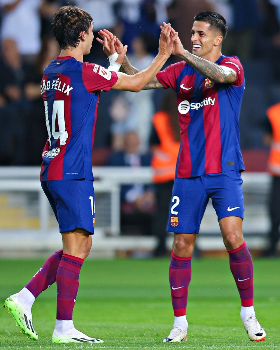 Que dupla! Félix e Cancelo marcaram na primeira titularidade pelo Barcelona 🤗