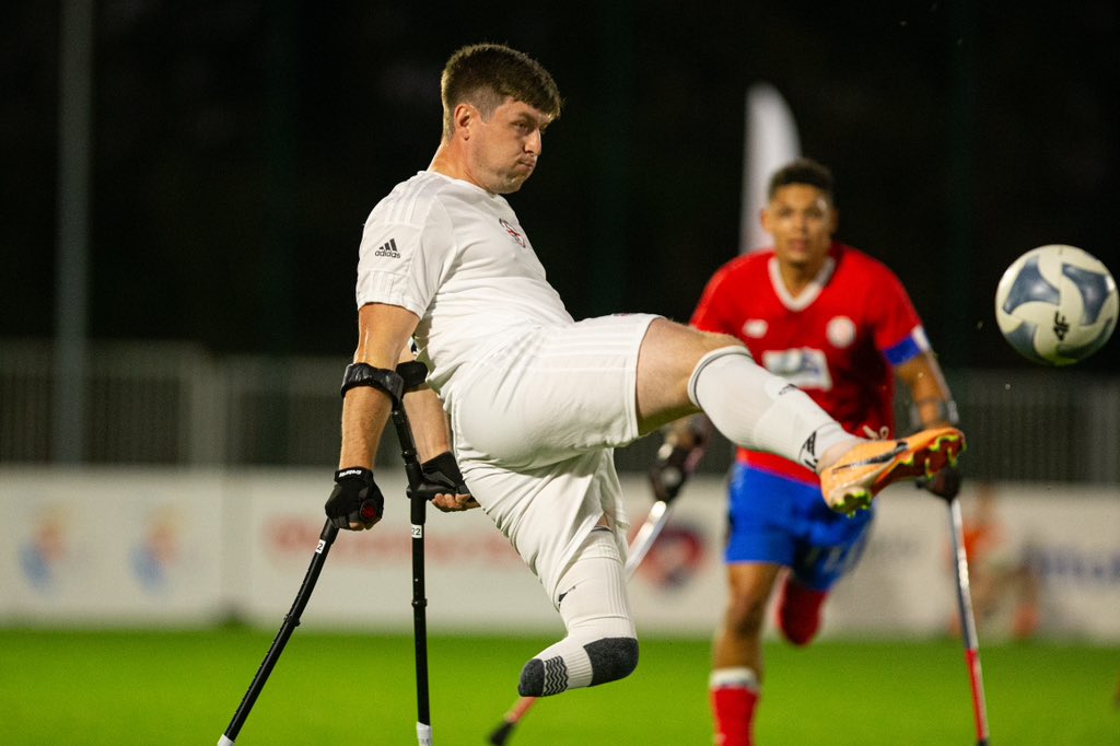 itsliamburbs's tweet photo. 2 wins from 2 games on the first day of the Amp Cup against the USA and Costa Rica ✅

Going into the second and final day in a great position with games against Japan and the hosts Poland 🦁

More experience in the bag for me and feeling great 💪

#unstoppabletogether 🏴󠁧󠁢󠁥󠁮󠁧󠁿 https://t.co/N40tCyawc3