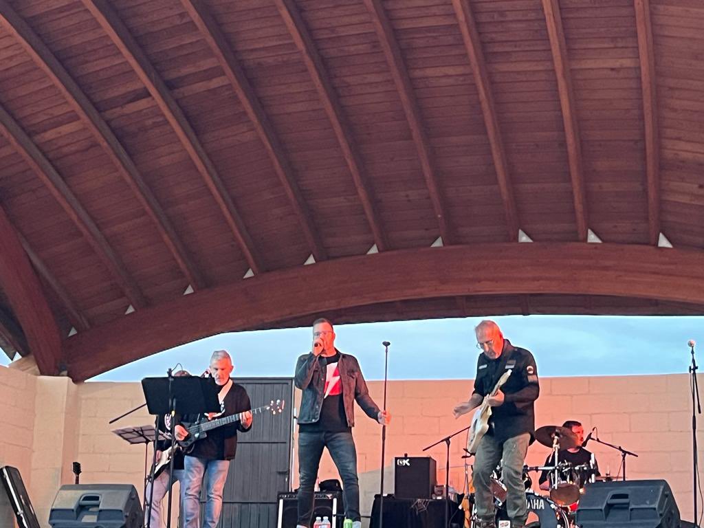 LosPeterPan's tweet image. Noches de Música y Pop-Rock en El Sotillo #FeriaVecinal #ECDL #Gracias