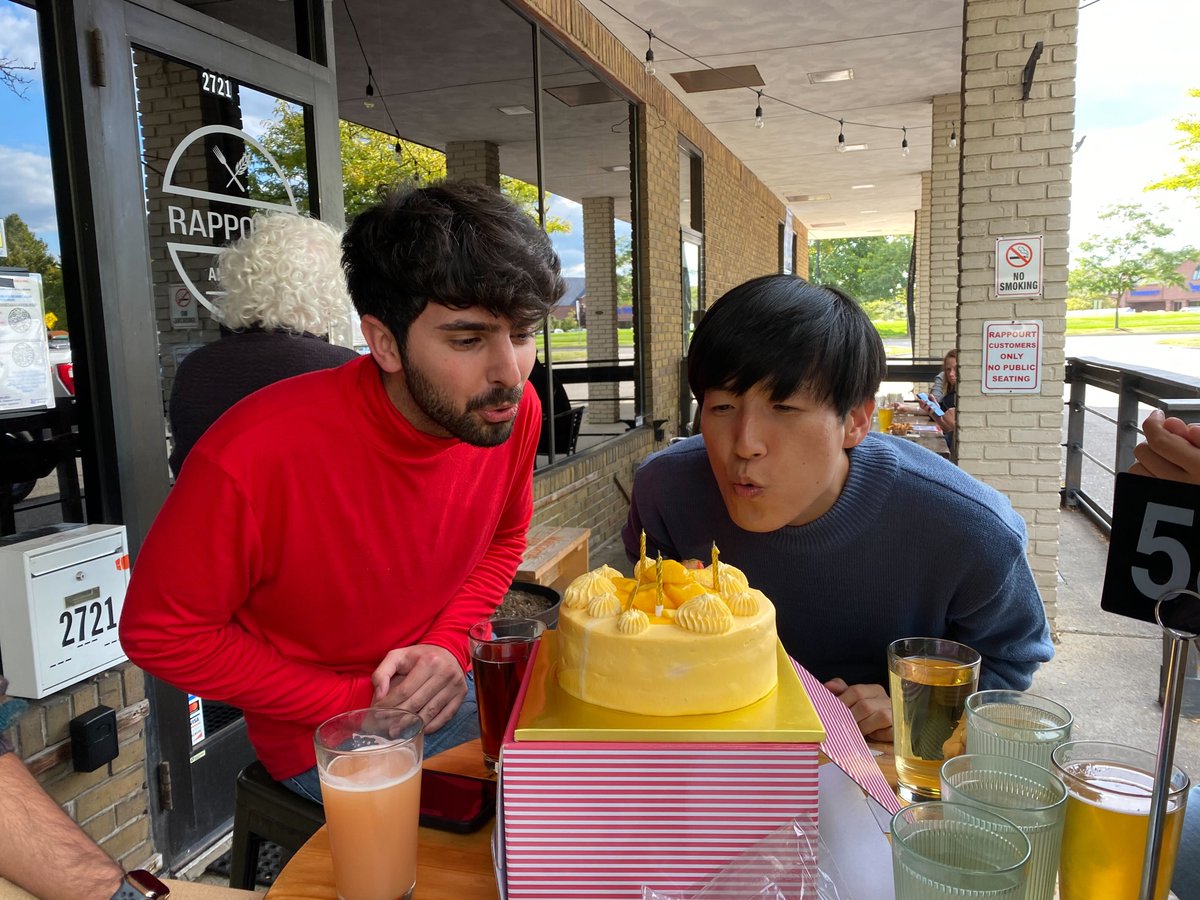 jmin484's tweet photo. Two hardworking members of my group are celebrating their Bdays! Happy Birthday to both! https://t.co/hEuXbUp2HJ