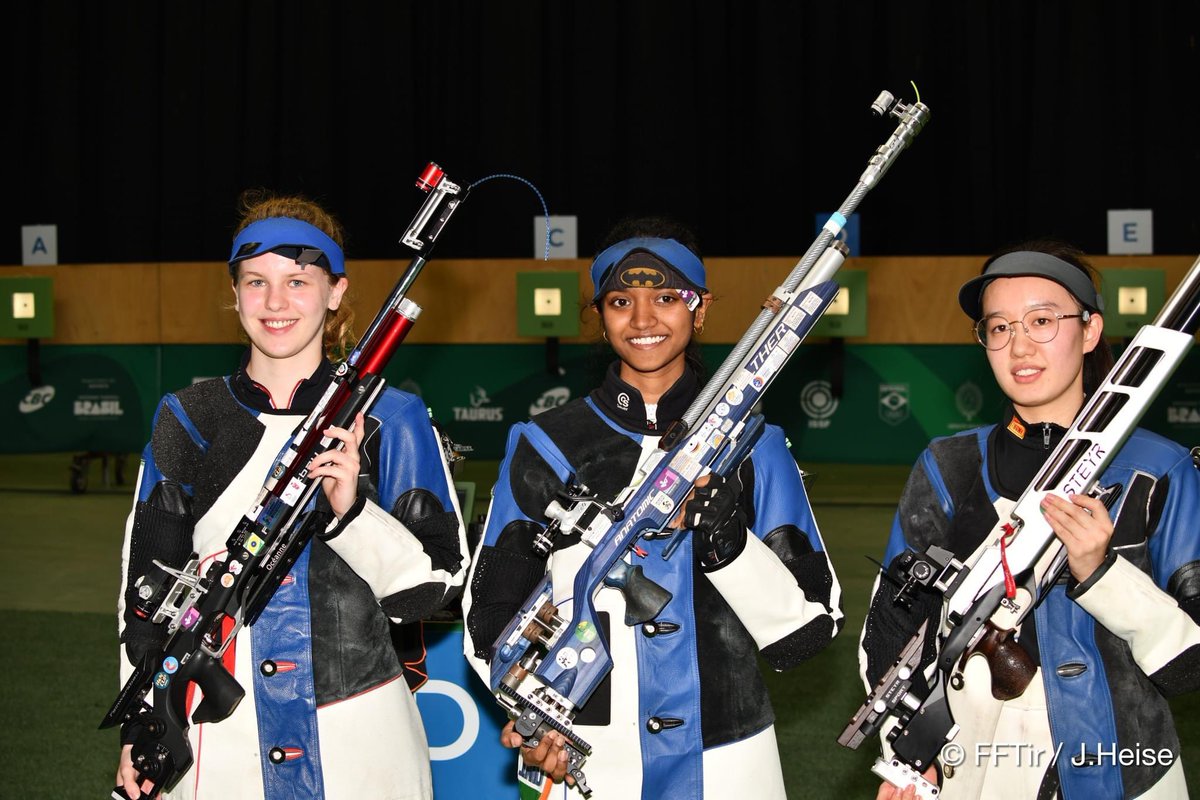 tir_ff's tweet photo. 🌏 Coupe du monde Cible @issf_official Rio de Janeiro 🇧🇷

Première médaille pour la France à Rio : Océanne MULLER décroche la médaille d'argent en Carabine 10 m 🥈

▶ Après s'être qualifiée en 1re position avec 633,7 points, Océanne réalise un score de 251,9 points en finale 👏🏻 https://t.co/LhkSn4faH0
