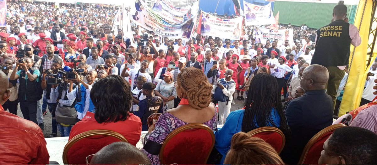 AfdcNationale's tweet photo. Urgent : @afdc: Le Président national statutaire annonce la formation des témoins. Le Prof Modeste Bahati invite les candidats témoins du parti à se faire enregistrer auprès des organes statutaires du parti à divers niveaux @PLukwebo @afdc_rdc https://t.co/fRS7XQTe0S
