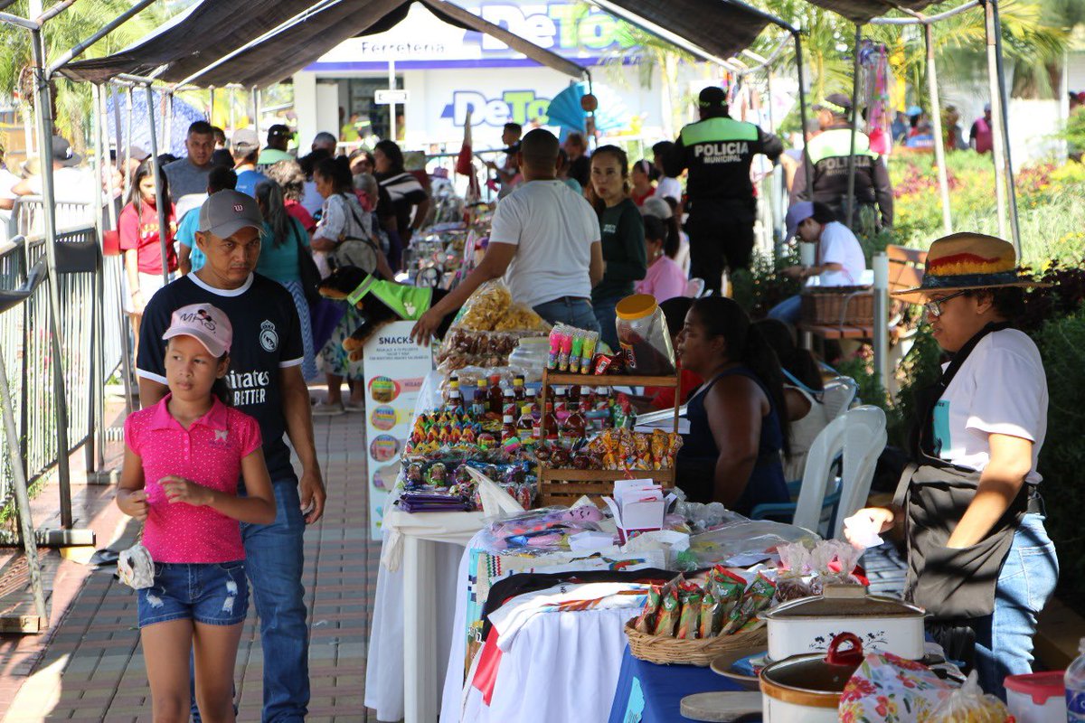 munielprogreso's tweet photo. ¡Expo Feria Gastronómica y Cultural FERINPRO 2023!

#VolvemosAVivirlo #FERINPRO2023 https://t.co/I9E2YvrSOw