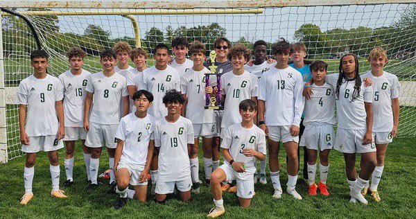 DaynaDane40's tweet photo. Fridays are for Football and Saturdays are for Soccer! ❤️ #HustlinHawks had a weekend full of VICTORIES!
@patrickmorgese and @daylanna_m 
#10 and #8 
#hawksflyhigh https://t.co/ukk44cYdHp