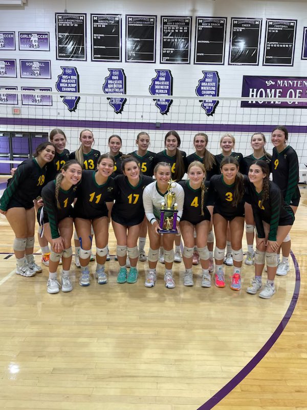 Congratulations to the varsity Lady Coalers at the Manteno Tournament…3rd place 🏆
Shoutout to Aubrey Mellen and Emma Rodriguez on making all tournament team!!