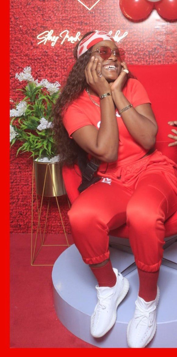 Remhilekun's tweet photo. Congratulations ALEX
U deserve all the win
UNUSUALS are more than proud of you 💜💜💜💜🗽
We shall win till the very end
#AlexUnusual
#AlexX120M #bbnaijaAllstars #BBNaija https://t.co/8EuTf7jk7d