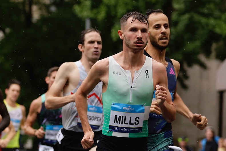 An absolutely astonishing run from George Mills in Oregon as he clocks 3:47.65 to go third on the UK all-time list 🔥

Only Steve Cram and Seb Coe have gone quicker 🇬🇧

It's the fastest mile by a Brit since 1985 🤯