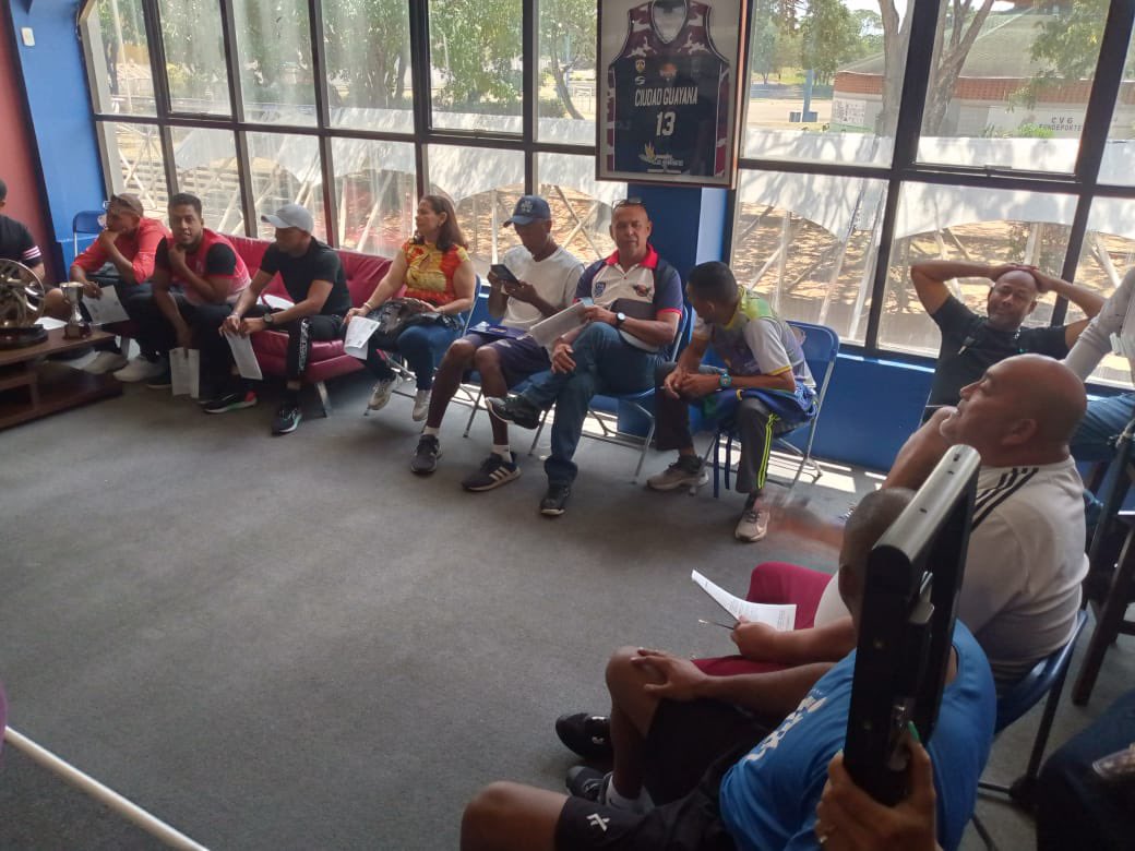 GigantesEscuela's tweet photo. El día Miércoles 13/09/2023 se realizó la primera reunión previa a la III EDICIÓN GIGANTES CUP 2023 🏆 🏀 , donde se discutieron las reglas y condiciones del torneo con los equipos que van a participar.
#Baloncesto 🏀 #GigantesCup2023 #FormandoAtletasIntegrales https://t.co/NH2RLlpp6R